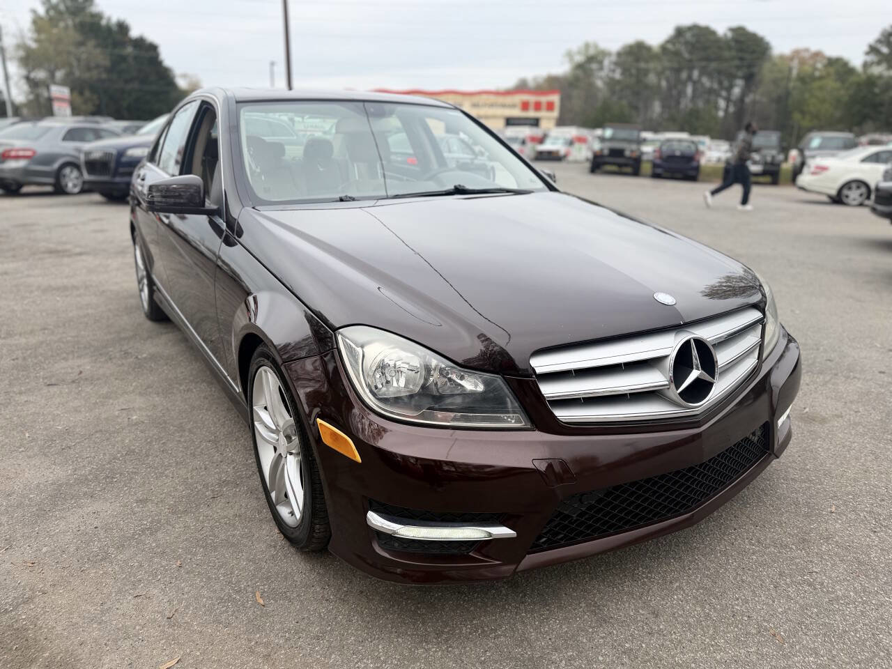 Used 2012 Mercedes-Benz C 300 4MATIC Sedan image 3