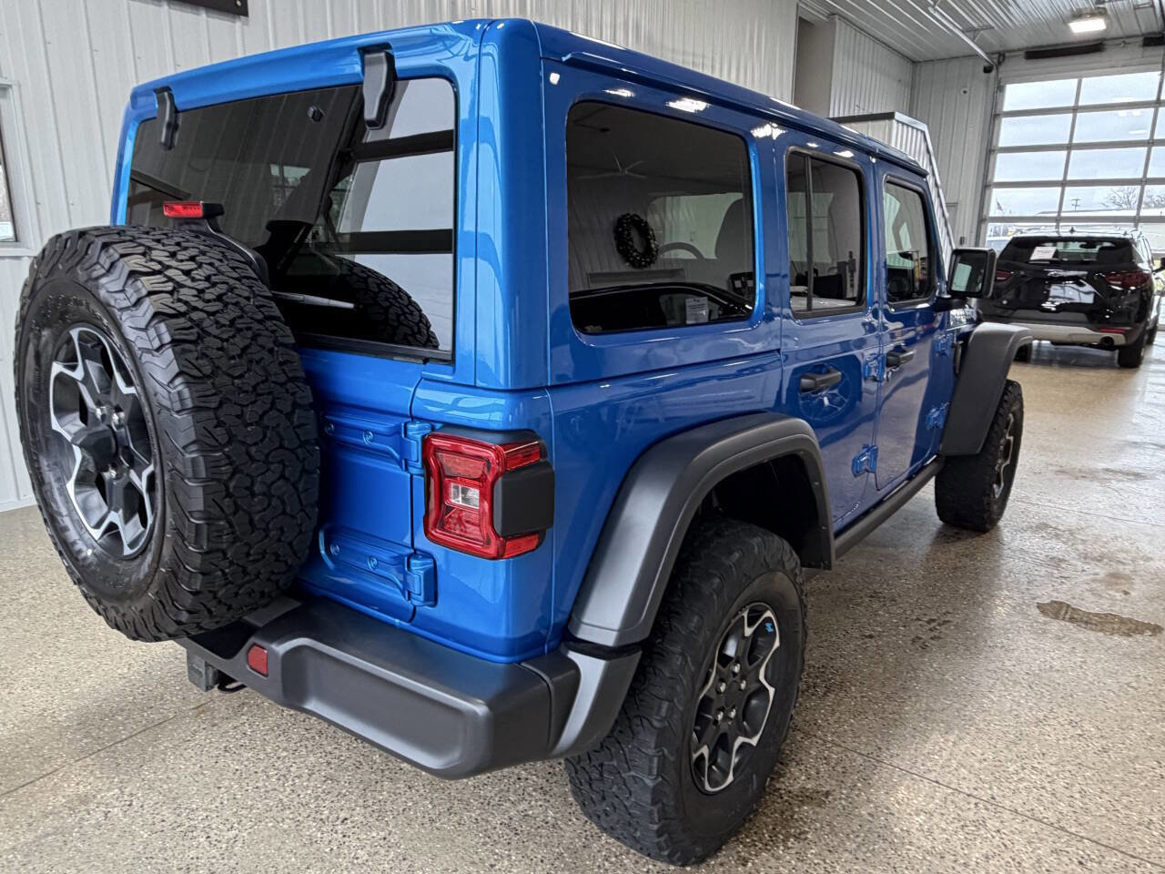Used 2022 Jeep Wrangler Unlimited Rubicon 4xe w/ Cold Weather Group AWD/4WD image 41