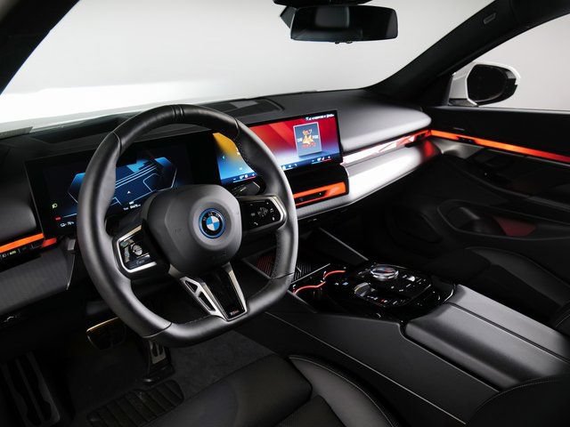 Used 2024 BMW i5 eDrive40i w/ M Sport Package RWD image 19
