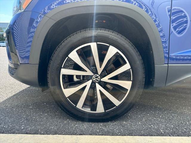 Used 2022 Volkswagen Taos SE AWD/4WD image 9