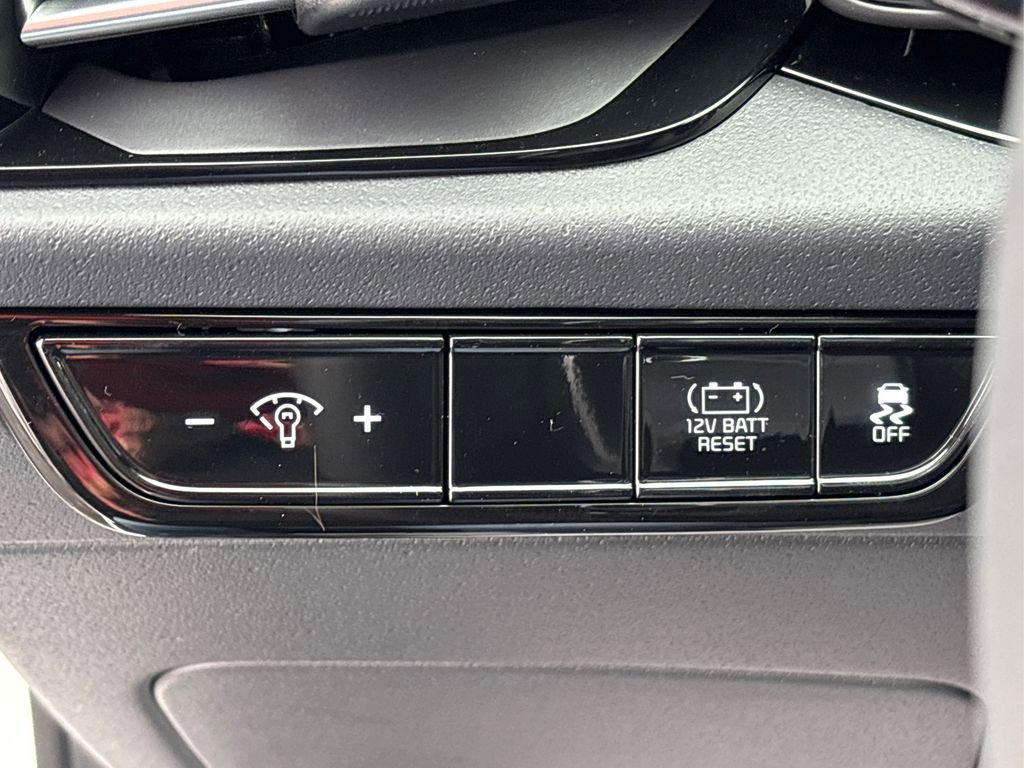 New 2026 Kia Niro EX image 28