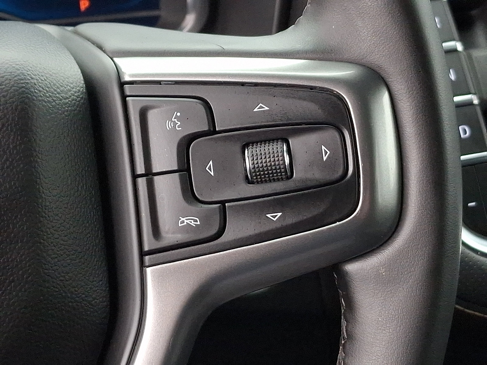 Used 2024 Chevrolet Tahoe Premier image 23