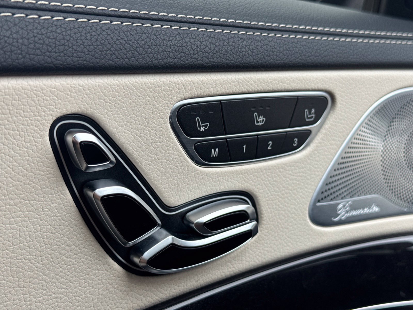 Used 2020 Mercedes-Benz S 560 Sedan image 20