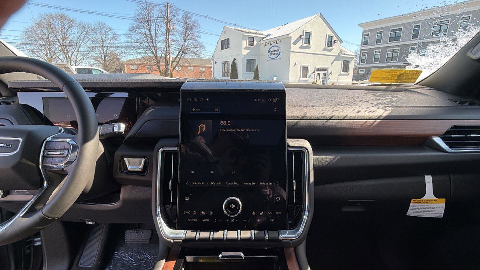 New 2025 GMC Yukon XL Denali w/ Sun & Power Step Package image 17