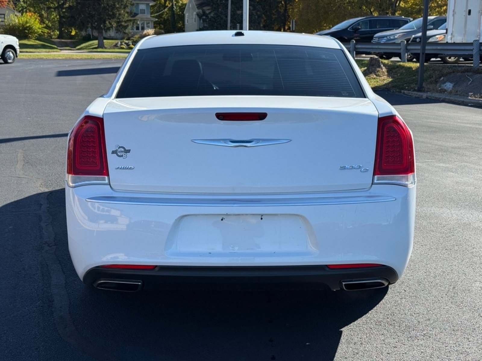 Used 2017 Chrysler 300 C Platinum image 7