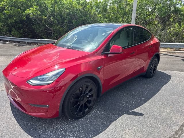 Used 2022 Tesla Model Y Long Range AWD/4WD image 1