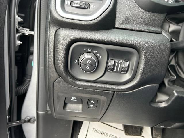Used 2025 RAM 1500 Big Horn AWD/4WD image 24
