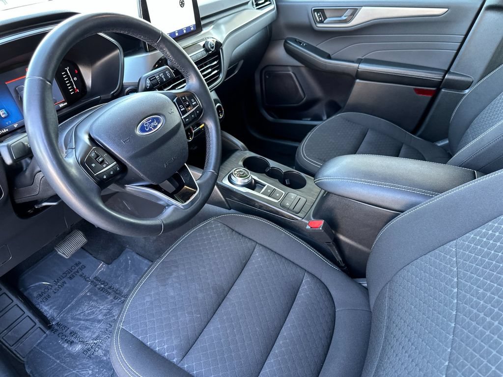 Certified 2024 Ford Escape Active FWD image 9