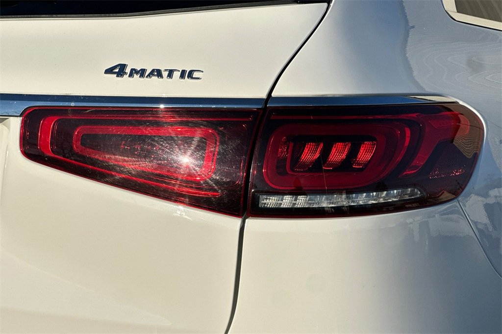 Used 2022 Mercedes-Benz GLS 450 4MATIC image 30