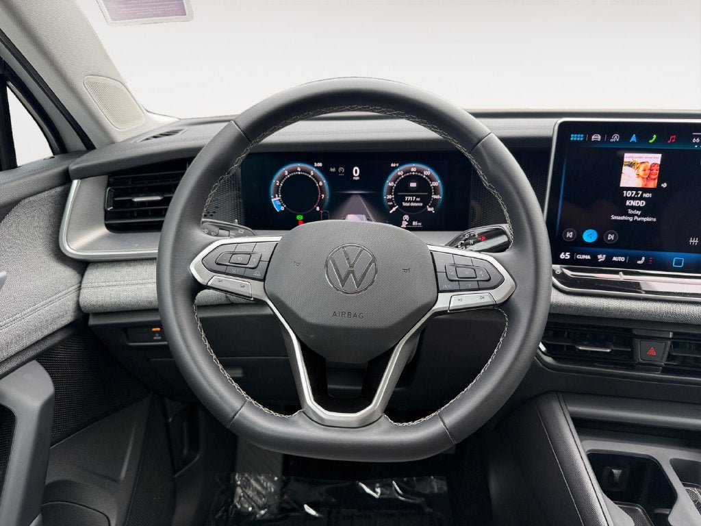 Used 2025 Volkswagen Tiguan S FWD image 13