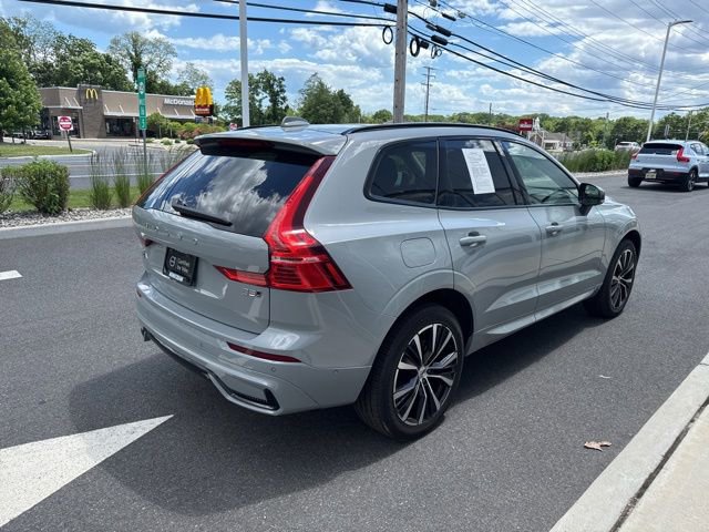 Certified 2025 Volvo XC60 B5 Plus AWD/4WD image 5