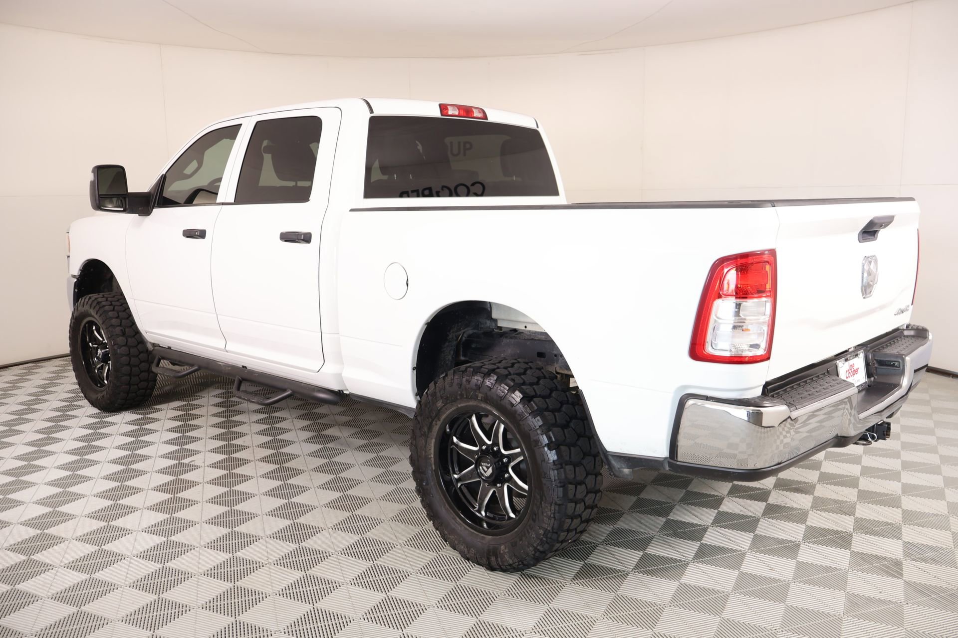 Used 2023 RAM 2500 Tradesman w/ Chrome Appearance Group AWD/4WD image 21