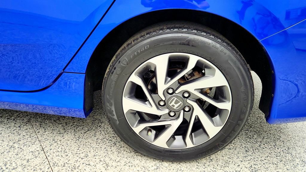 Used 2017 Honda Civic EX image 9