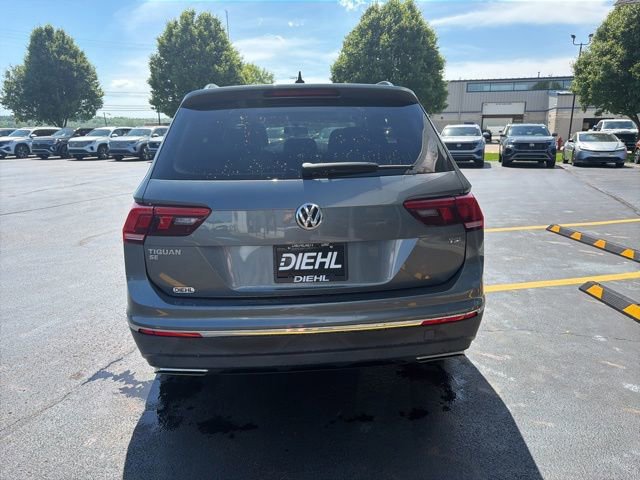 Used 2018 Volkswagen Tiguan SEL FWD image 5