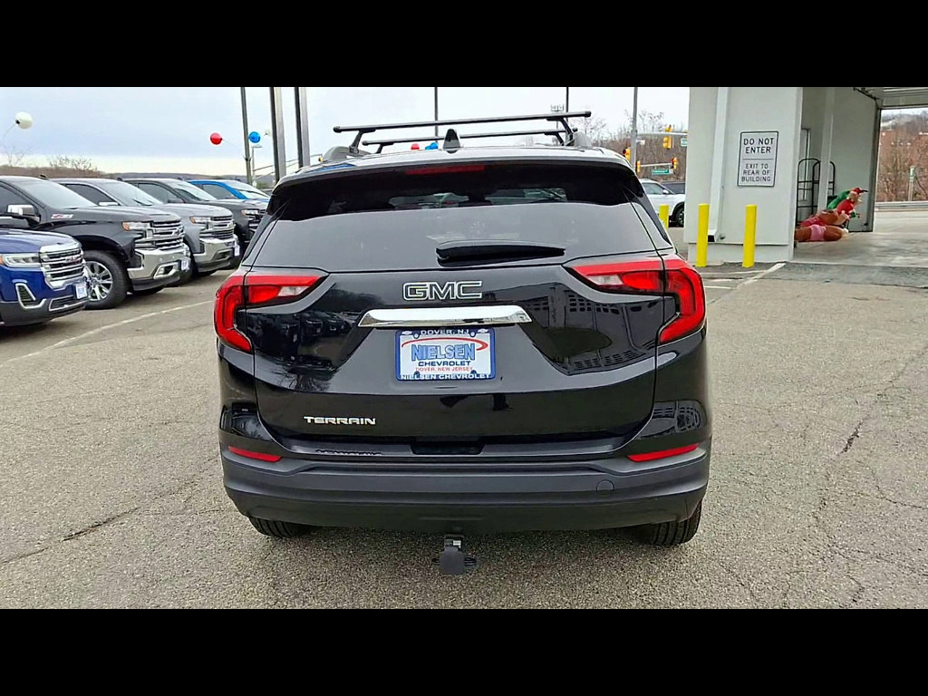 Certified 2021 GMC Terrain SLE w/ Driver Convenience Package image 7