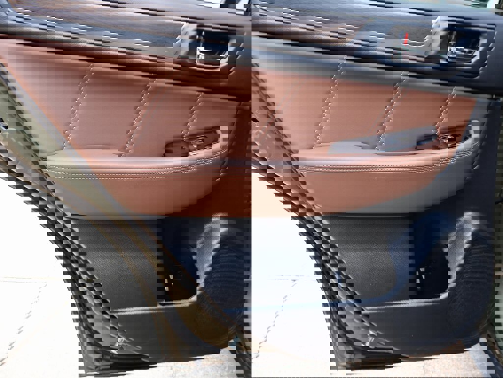 Used 2019 Subaru Outback 2.5i Touring image 18