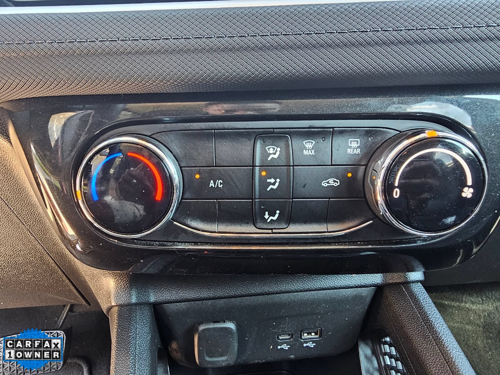 Used 2025 Chevrolet TrailBlazer LT AWD/4WD image 23