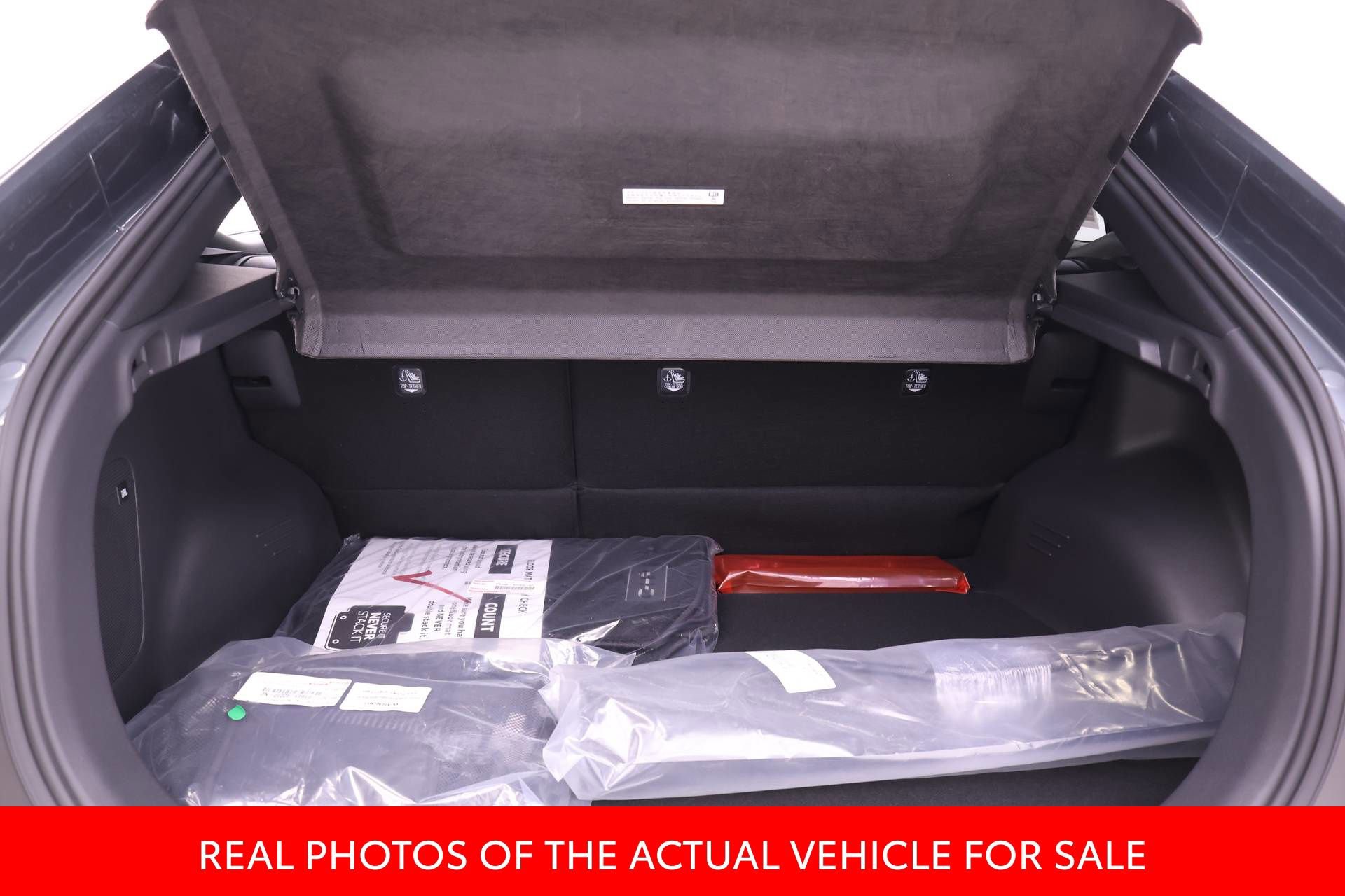 New 2026 Toyota C-HR AWD/4WD image 13