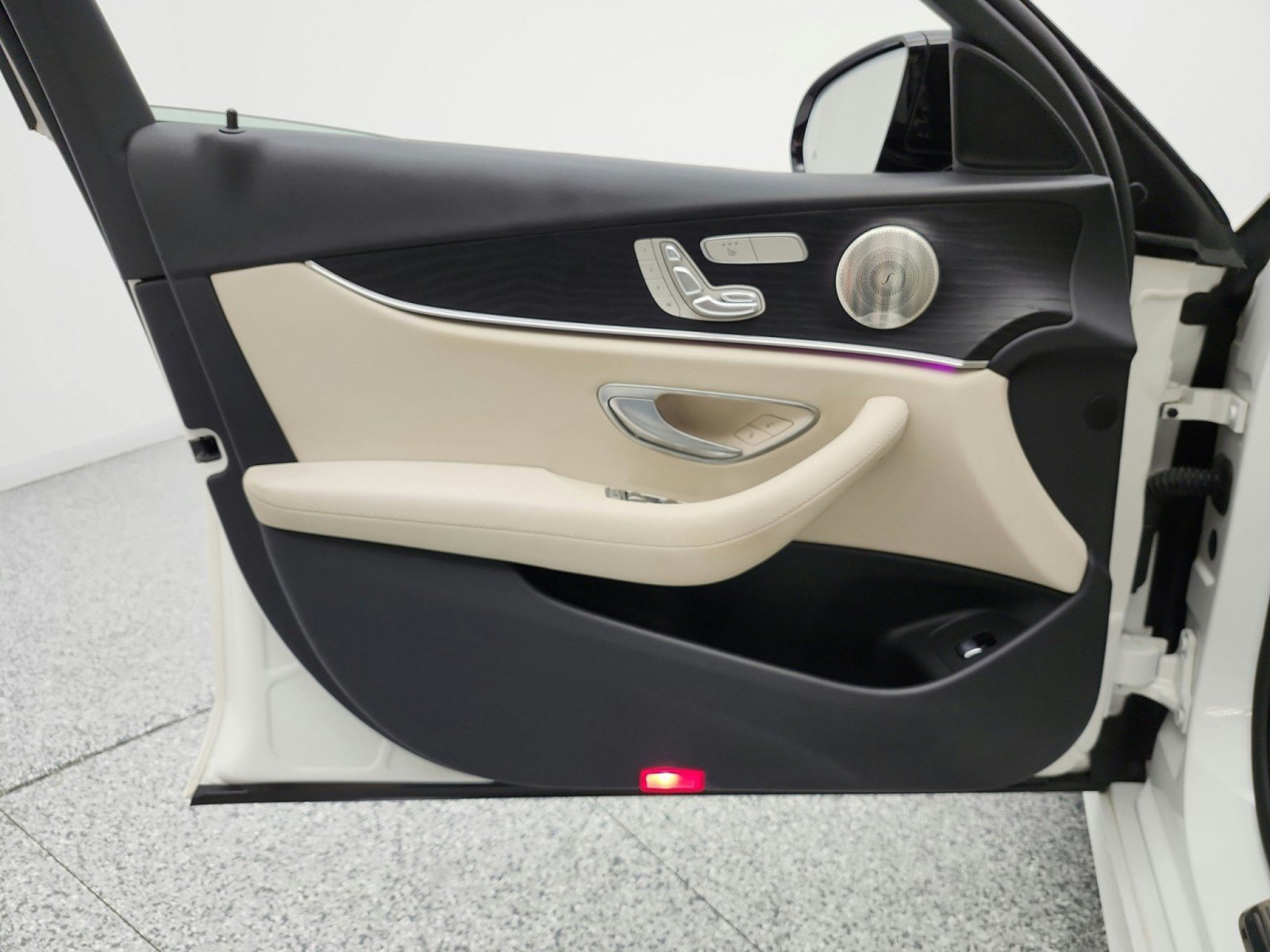 Used 2021 Mercedes-Benz E 350 Sedan image 12