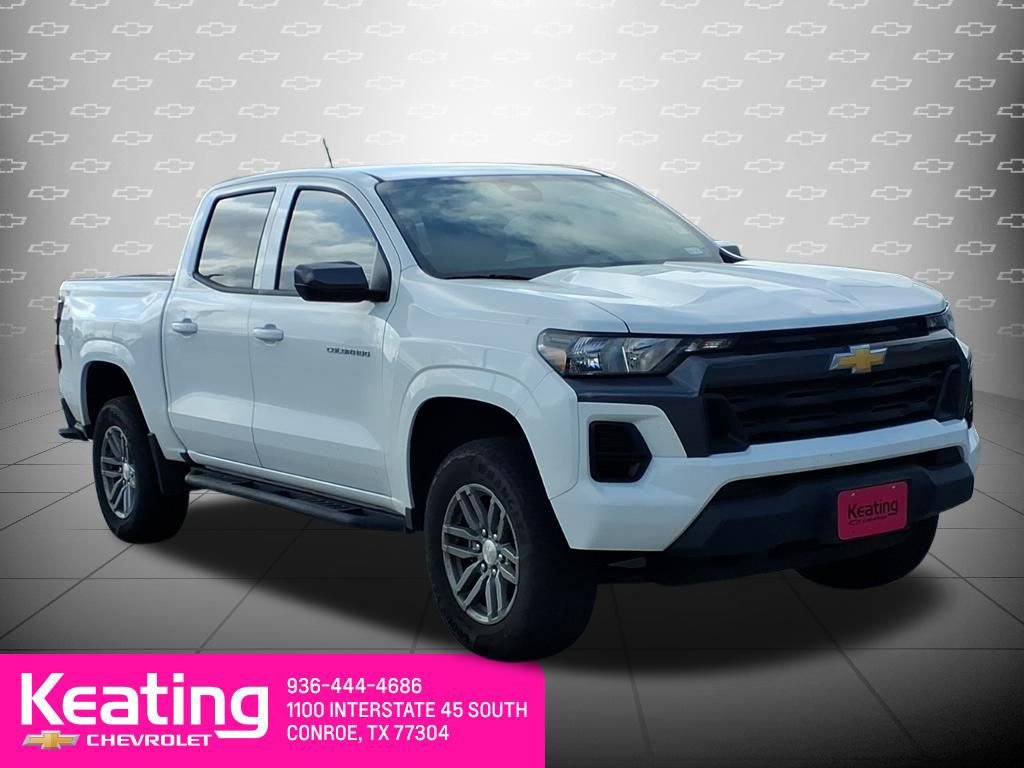 Used 2025 Chevrolet Colorado LT image 3