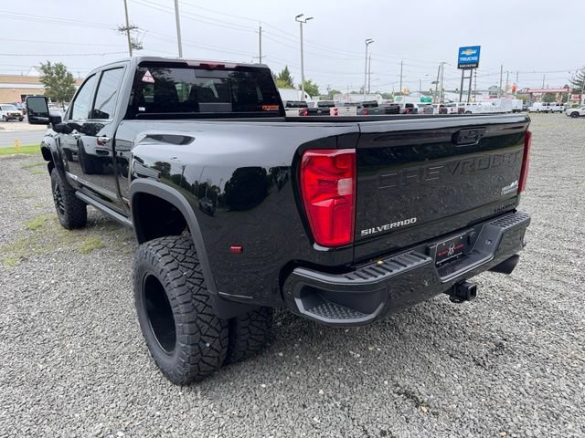 New 2026 Chevrolet Silverado 3500 High Country w/ High Country Premium Package AWD/4WD image 9