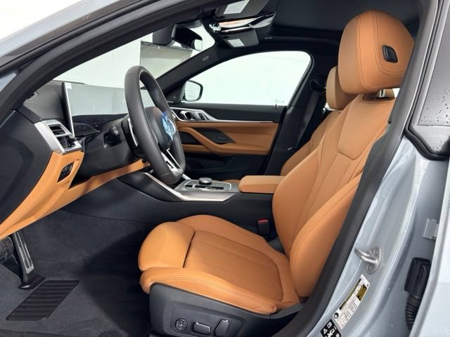 New 2026 BMW 430i xDrive w/ M Sport Package AWD/4WD image 10
