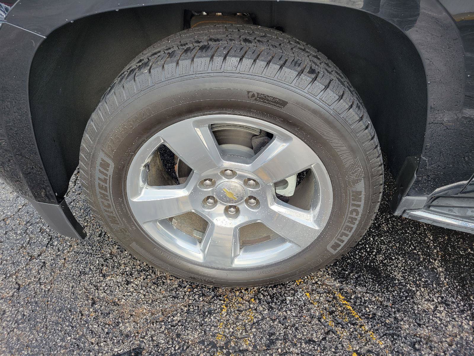 Used 2015 Chevrolet Tahoe LTZ AWD/4WD image 17