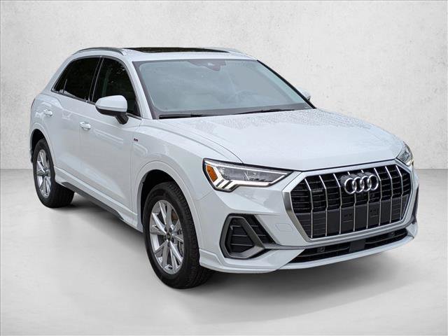 Used 2025 Audi Q3 2.0T Premium Plus w/ Premium Plus Package AWD/4WD image 9