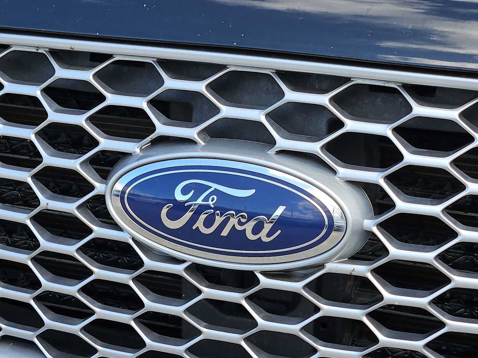 Used 2024 Ford Edge SEL AWD/4WD image 9