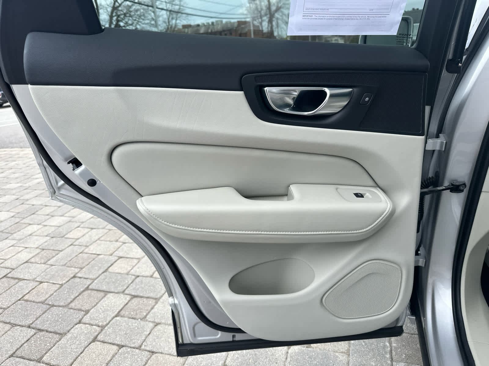 Used 2021 Volvo XC60 T6 Inscription AWD/4WD image 23
