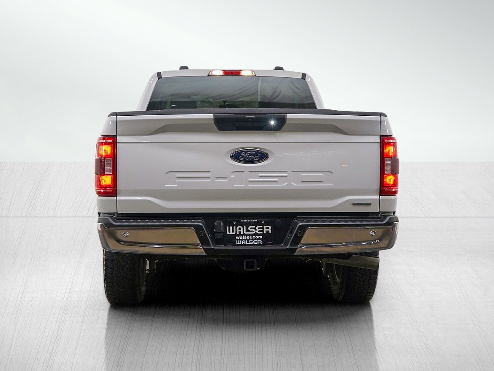 Used 2022 Ford F150 XLT w/ Trailer Tow Package image 5