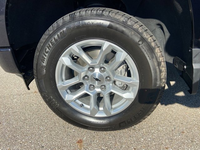 Used 2023 Chevrolet Silverado 1500 RST image 3