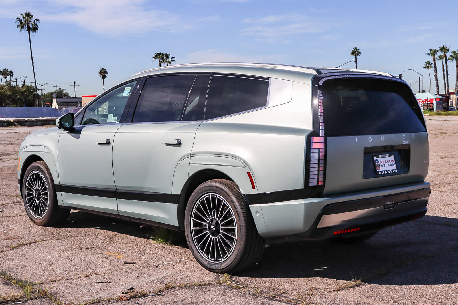 New 2026 Hyundai Ioniq 9 Calligraphy image 8