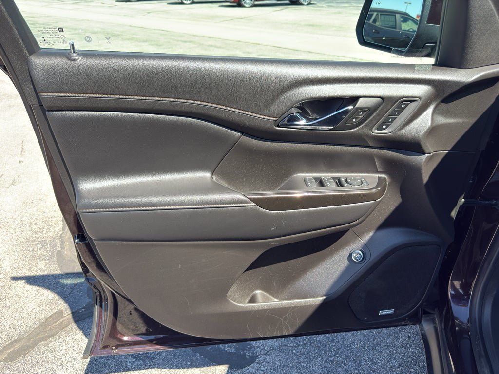 Used 2021 GMC Acadia AT4 w/ GMC Pro Grade Package AWD/4WD image 10