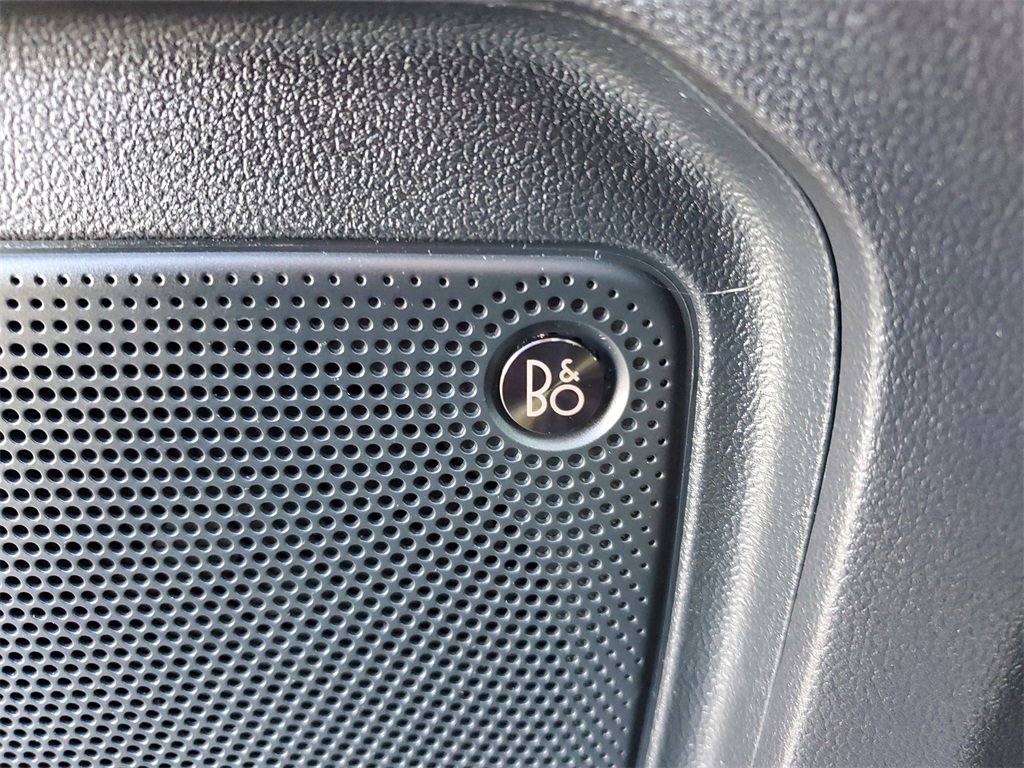 Used 2022 Ford Escape Titanium w/ Titanium Elite Package image 24