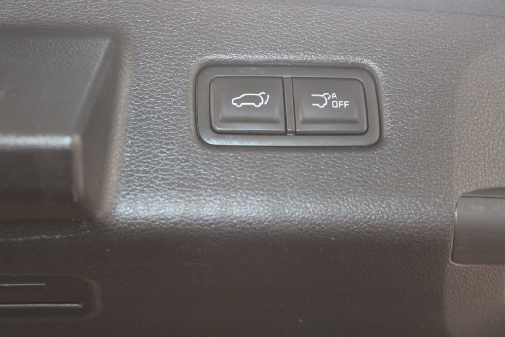 Used 2025 Kia Telluride S FWD image 32