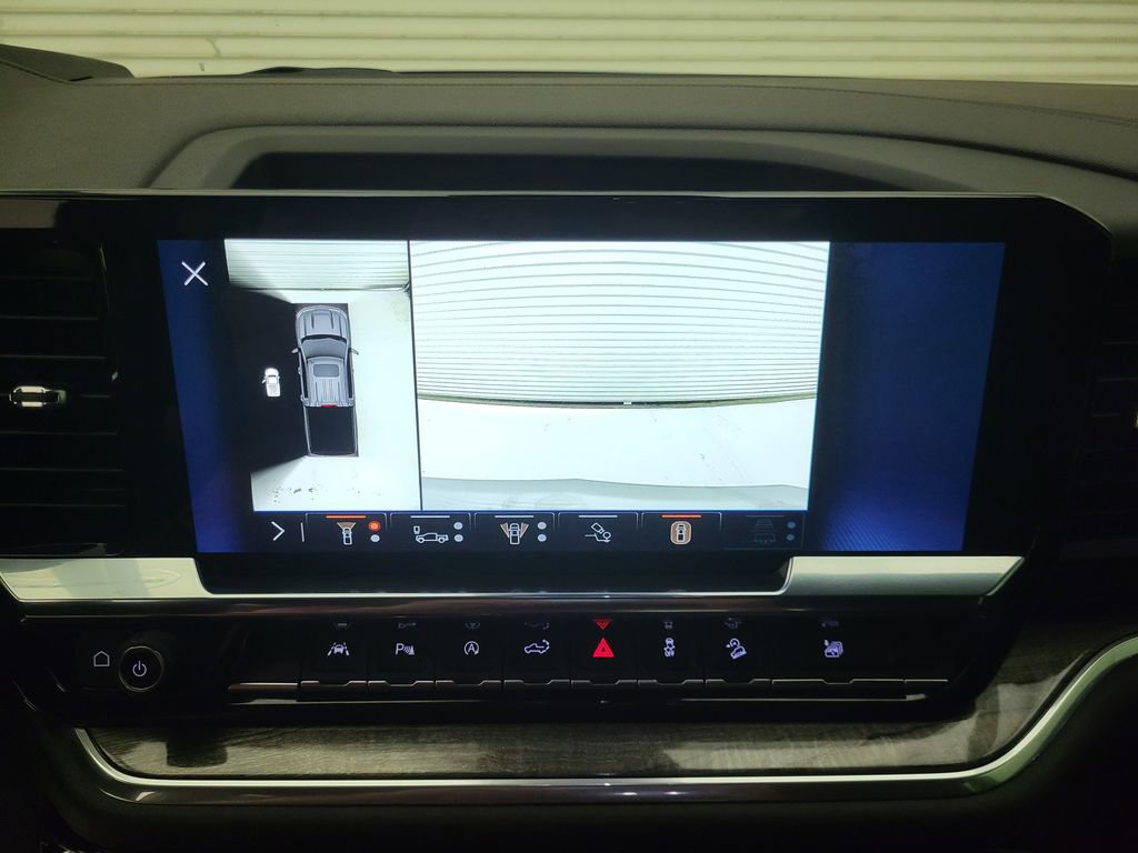 Used 2025 Chevrolet Silverado 1500 LTZ image 16