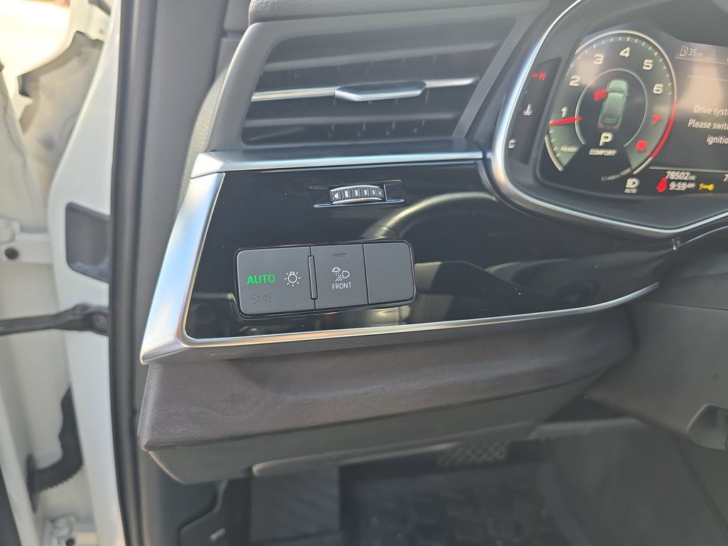 Used 2021 Audi Q7 3.0T Premium AWD/4WD image 24