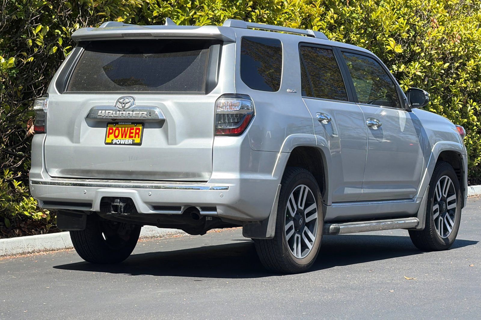 Used 2024 Toyota 4Runner Limited AWD/4WD image 4