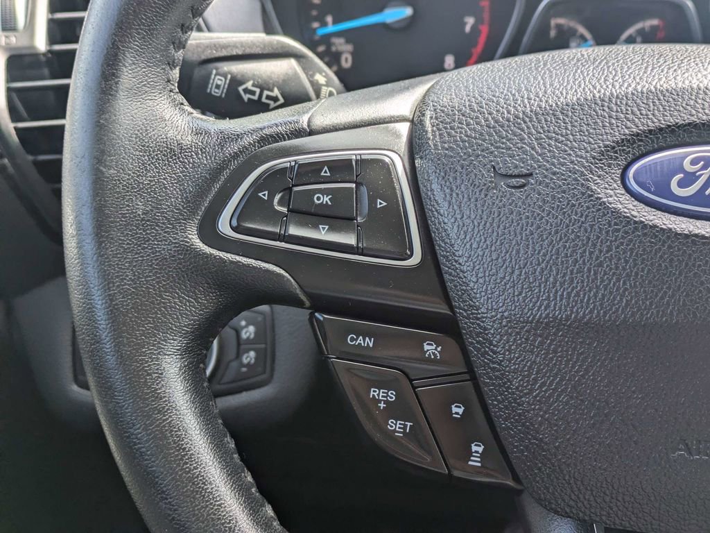 Used 2018 Ford Escape SEL w/ Ford Safe & Smart Package AWD/4WD image 26
