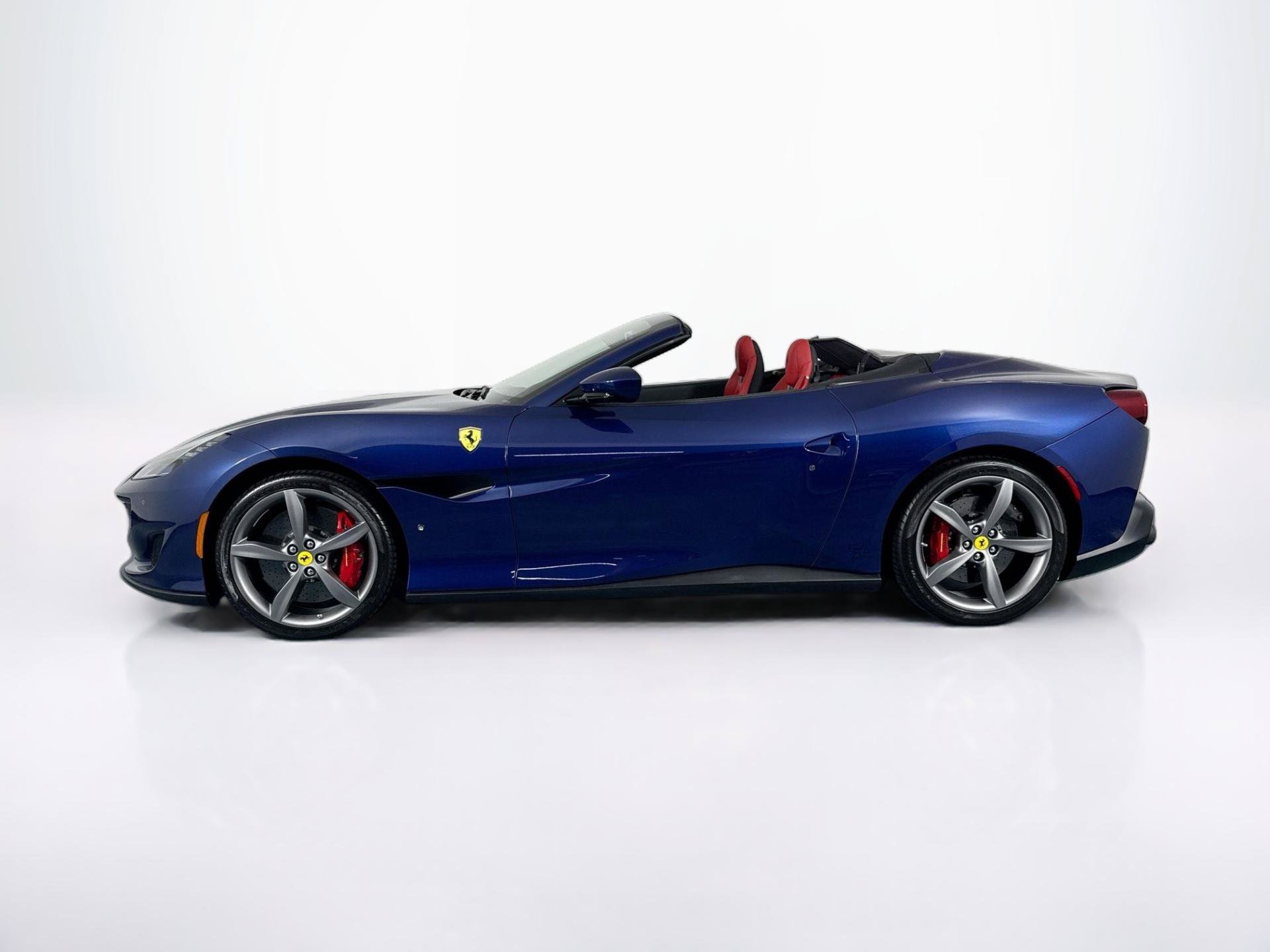 Used 2019 Ferrari Portofino RWD image 8