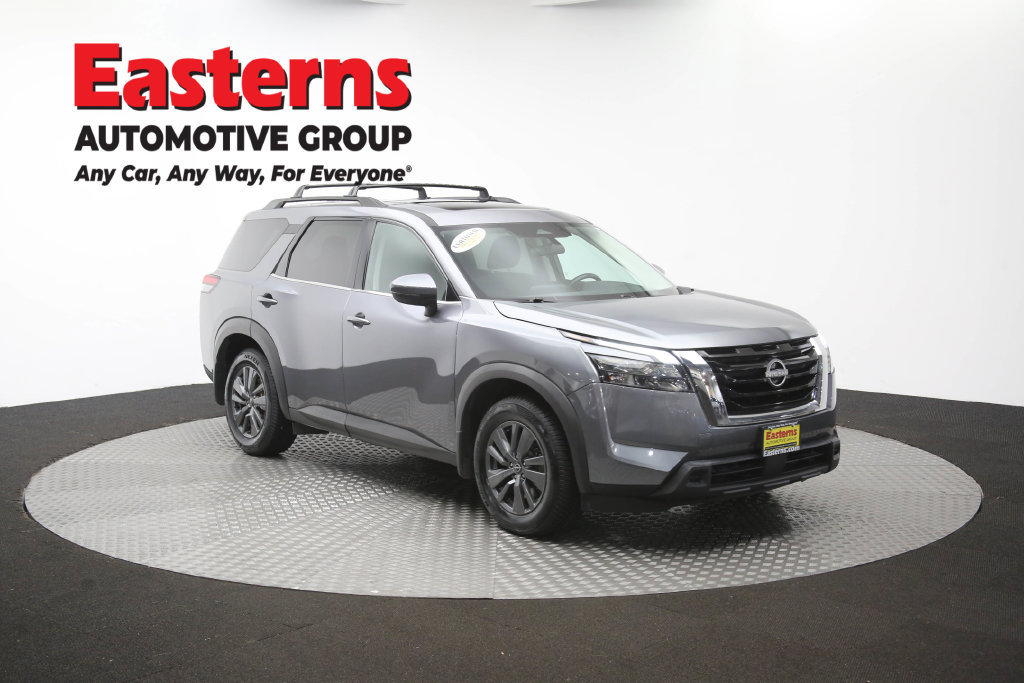 Used 2023 Nissan Pathfinder SV w/ SV Premium Package AWD/4WD image 55