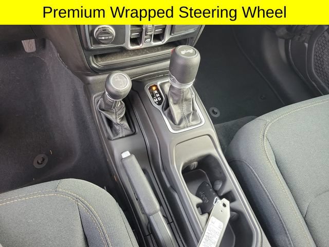 Used 2025 Jeep Wrangler Unlimited Sport AWD/4WD image 19