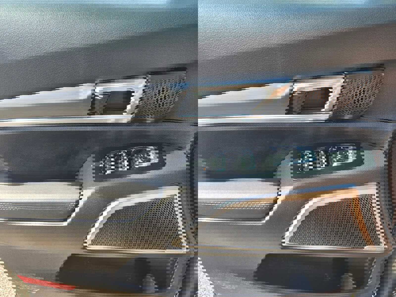 Used 2021 Kia Telluride LX image 9