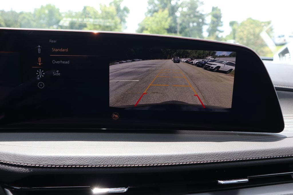 Used 2025 Cadillac XT4 Premium Luxury image 25