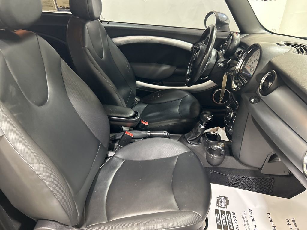 Used 2011 MINI Cooper Hardtop image 13
