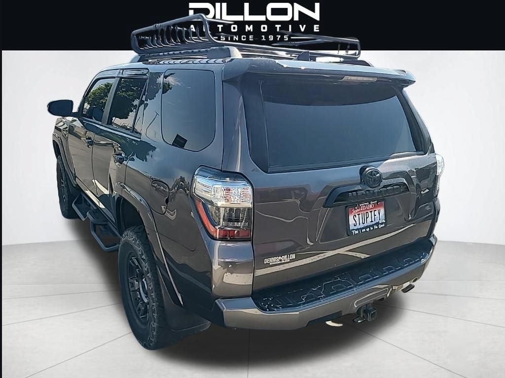 Used 2020 Toyota 4Runner Venture w/ Moonroof Package AWD/4WD image 10
