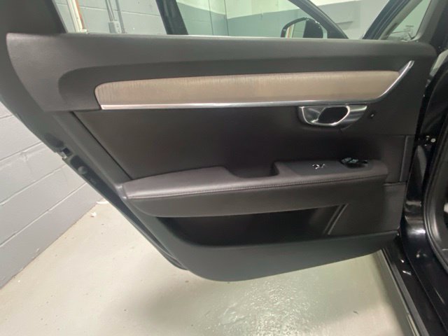 Used 2025 Volvo S90 T8 Plus AWD/4WD image 8
