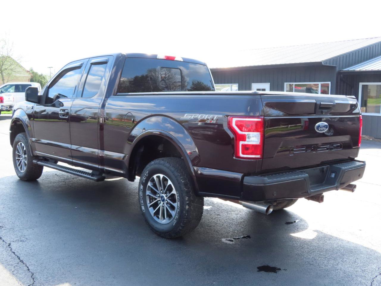 Used 2018 Ford F150 XLT w/ Equipment Group 302A Luxury image 4
