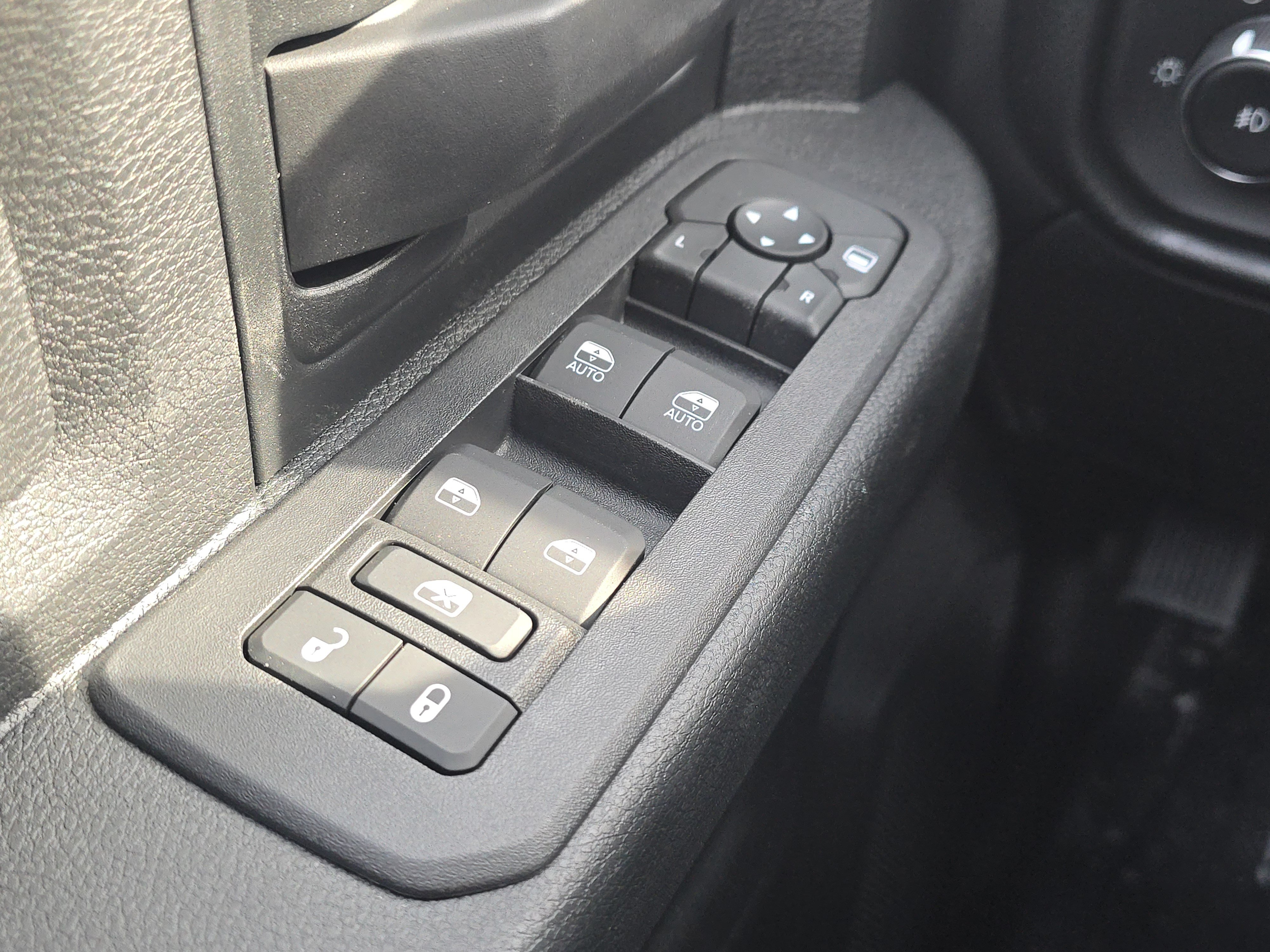 New 2026 RAM 5500 Tradesman w/ Chrome Appearance Group AWD/4WD image 23